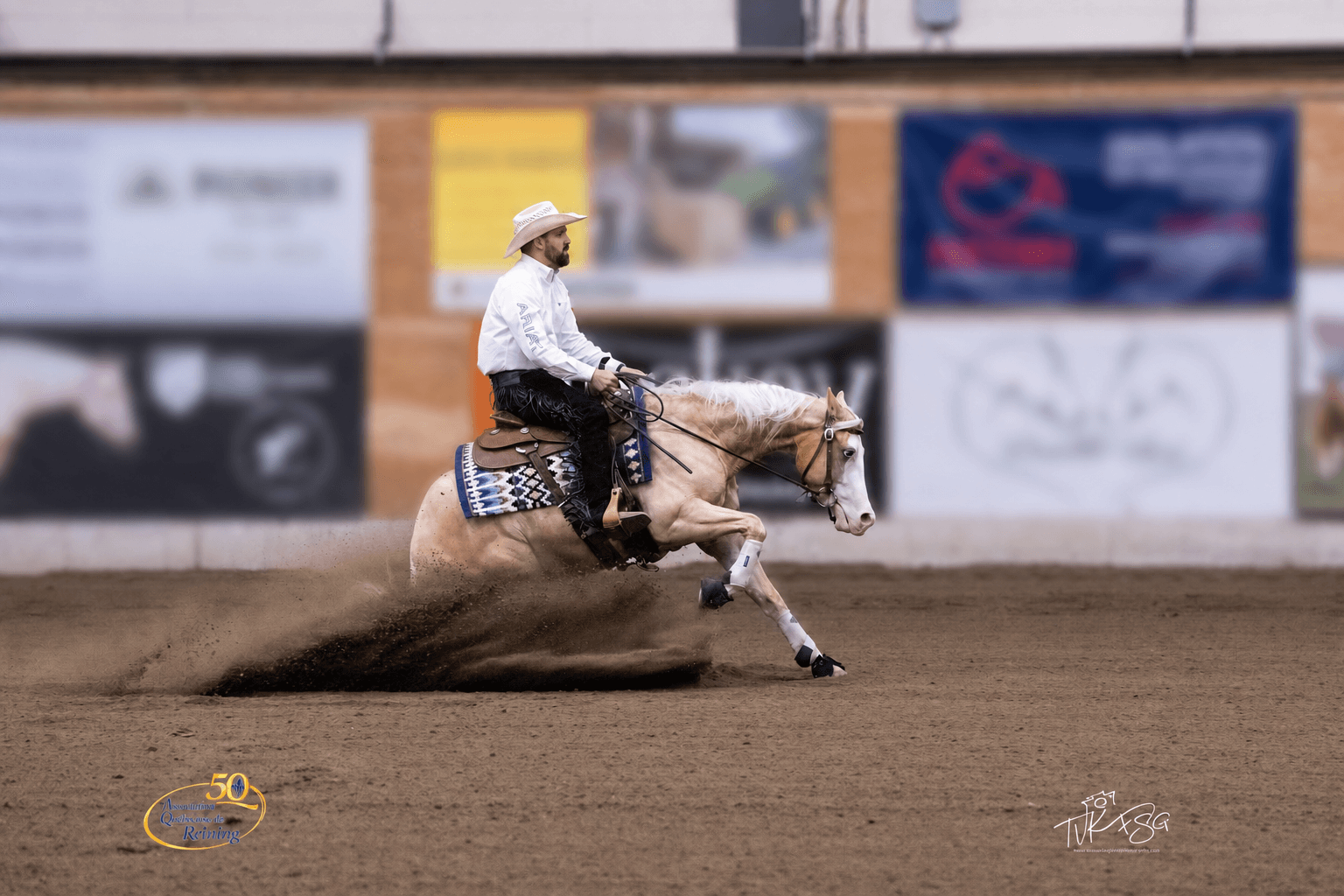 Félix Gadreau competing in reining